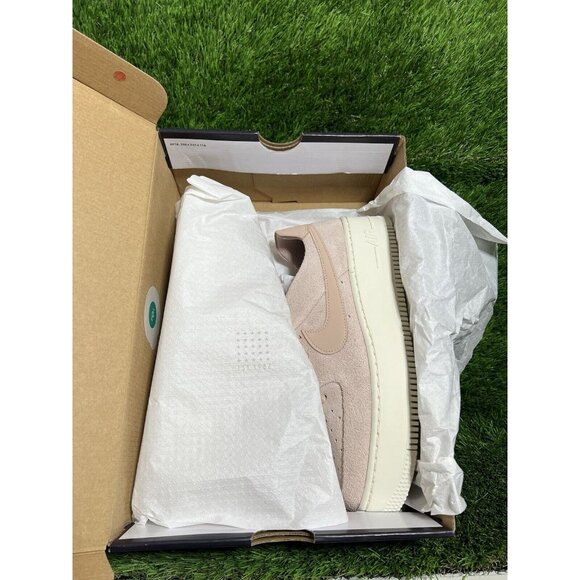 New Women’s Size 9.5 - Nike Air Force 1 Sage Low Particle Beige AR5339-201 - Picture 6 of 7